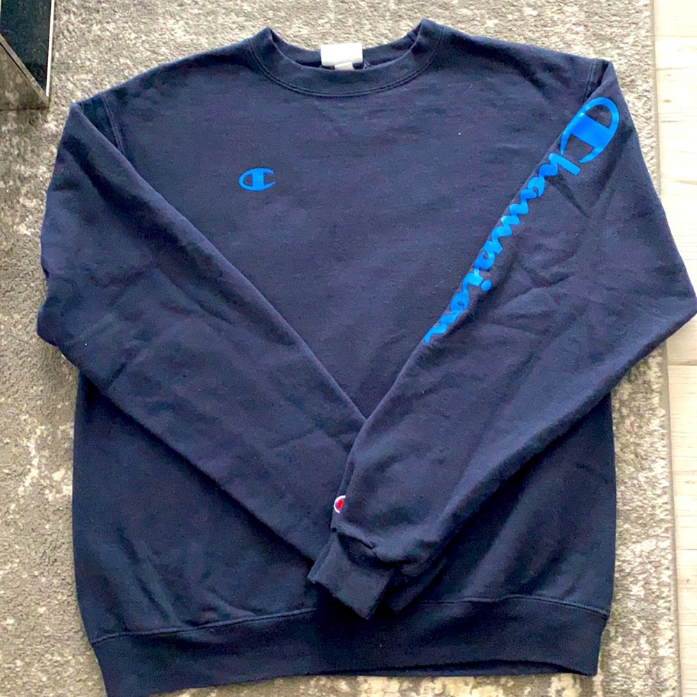 Women’s crewneck